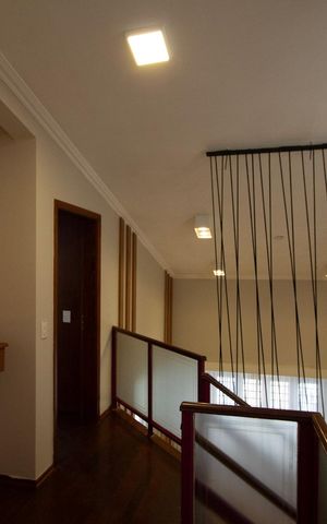 Casa para alugar com 232m², 4 quartos e 3 vagas