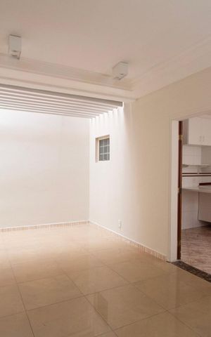 Casa para alugar com 232m², 4 quartos e 3 vagas