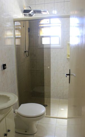 Casa para alugar com 189m², 3 quartos e 2 vagasBanheiro social 2