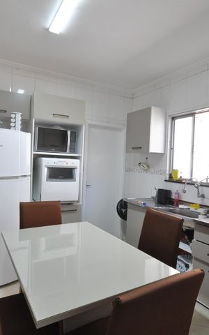 Casa à venda com 150m², 3 quartos e 2 vagasCozinha