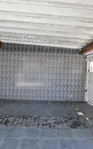 Casa à venda com 150m², 3 quartos e 2 vagasGaragem
