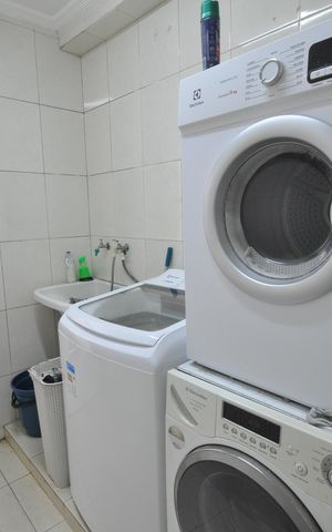 Casa à venda com 150m², 3 quartos e 2 vagasÁrea de Serviço