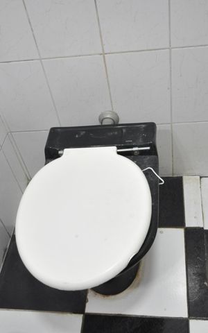Casa à venda com 150m², 3 quartos e 2 vagasBanheiro da Suíte 2