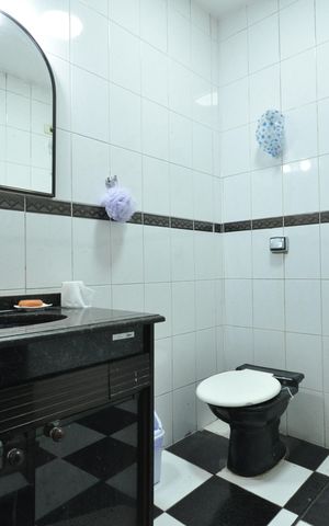 Casa à venda com 150m², 3 quartos e 2 vagasBanheiro da Suíte 2