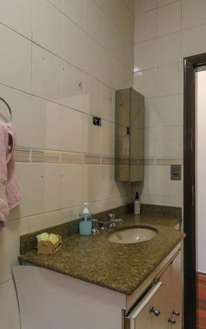 Casa para alugar com 237m², 3 quartos e 5 vagas