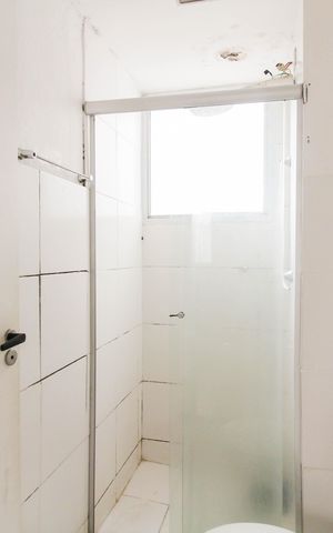 Apartamento à venda com 55m², 2 quartos e 1 vaga Apartamento à venda com 55m², 2 quartos e 1 vagaBanheiro