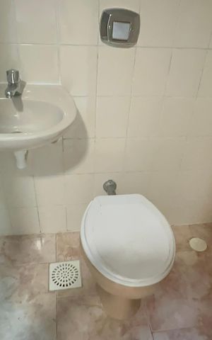 Apartamento para alugar com 93m², 3 quartos e 2 vagas Apartamento para alugar com 93m², 3 quartos e 2 vagasBanheiro de serviço