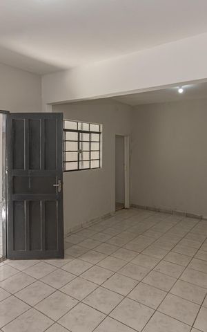 Casa para alugar com 115m², 2 quartos e 1 vaga Casa para alugar com 115m², 2 quartos e 1 vagaSala de Estar/Jantar