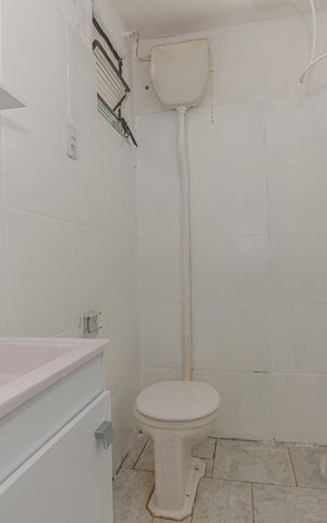 Casa para alugar com 115m², 2 quartos e 1 vaga Casa para alugar com 115m², 2 quartos e 1 vagaBanheiro