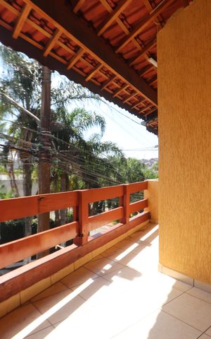 Casa à venda com 245m², 4 quartos e 2 vagasVaranda da Suíte