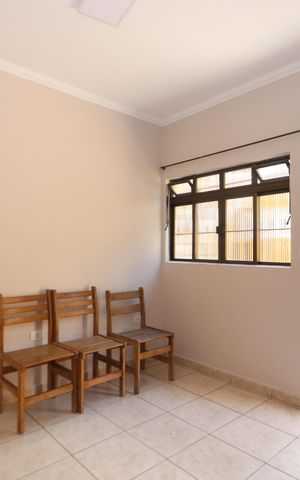 Casa à venda com 245m², 4 quartos e 2 vagasCopa
