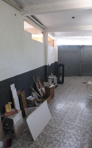 Casa à venda com 245m², 4 quartos e 2 vagasSalão