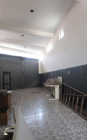 Casa à venda com 245m², 4 quartos e 2 vagasSalão