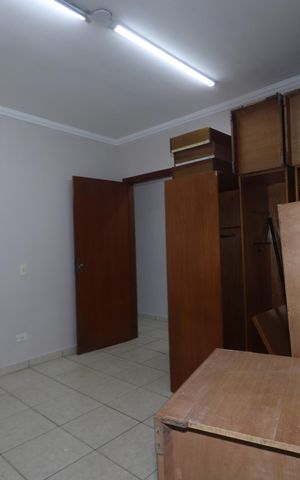 Casa à venda com 245m², 4 quartos e 2 vagasQuarto 4