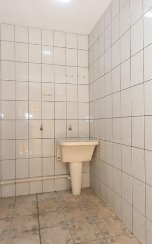 Casa à venda com 245m², 4 quartos e 2 vagasLavanderia