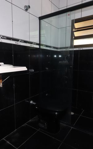Casa à venda com 245m², 4 quartos e 2 vagasBanheiro Social