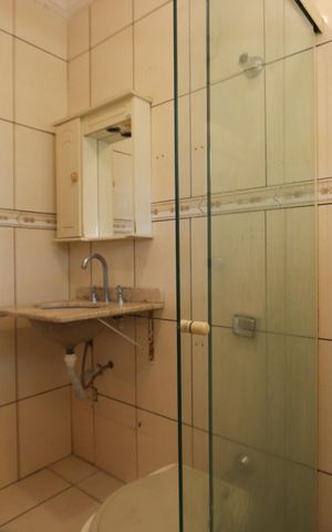 Casa à venda com 245m², 4 quartos e 2 vagasBanheiro da Suíte