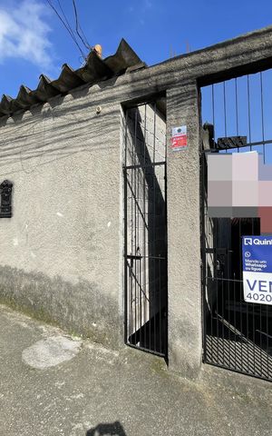 Casa à venda com 102m², 3 quartos e 4 vagas Casa à venda com 102m², 3 quartos e 4 vagasFachada+Placa