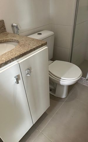 Apartamento à venda com 67m², 2 quartos e 1 vaga Apartamento à venda com 67m², 2 quartos e 1 vagaBanheiro