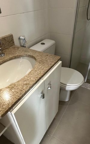 Apartamento à venda com 67m², 2 quartos e 1 vaga Apartamento à venda com 67m², 2 quartos e 1 vagaBanheiro