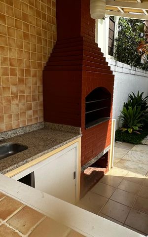 Casa de condomínio para alugar com 160m², 3 quartos e 4 vagas Casa de condomínio para alugar com 160m², 3 quartos e 4 vagasChurrasqueira