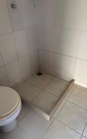 Casa de condomínio para alugar com 160m², 3 quartos e 4 vagas Casa de condomínio para alugar com 160m², 3 quartos e 4 vagasBanheiro de serviço