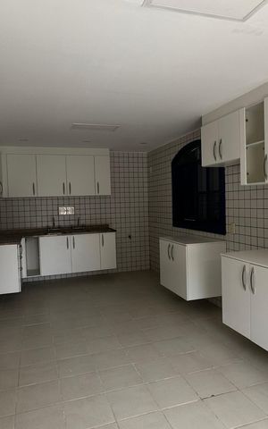 Casa de condomínio para alugar com 160m², 3 quartos e 4 vagas Casa de condomínio para alugar com 160m², 3 quartos e 4 vagasCozinha