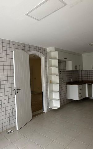 Casa de condomínio para alugar com 160m², 3 quartos e 4 vagas Casa de condomínio para alugar com 160m², 3 quartos e 4 vagasCozinha
