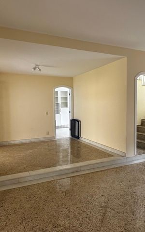 Casa de condomínio para alugar com 160m², 3 quartos e 4 vagas Casa de condomínio para alugar com 160m², 3 quartos e 4 vagasSala