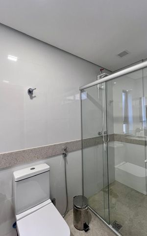 Apartamento à venda com 127m², 4 quartos e 2 vagasbanho