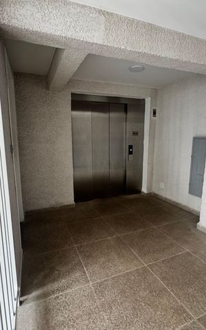 Apartamento para alugar com 39m², 1 quarto e sem vaga Apartamento para alugar com 39m², 1 quarto e sem vagaHall de entrada portaria