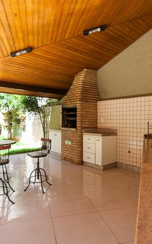 Casa para alugar com 560m², 3 quartos e 3 vagas Casa para alugar com 560m², 3 quartos e 3 vagasChurrasqueira