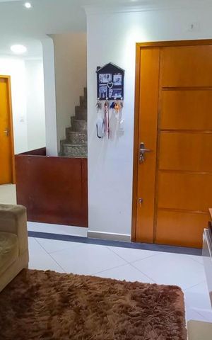 Apartamento à venda com 208m², 4 quartos e 2 vagas Apartamento à venda com 208m², 4 quartos e 2 vagasSala