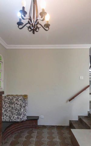 Casa à venda com 338m², 5 quartos e 4 vagas