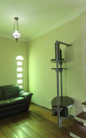 Casa à venda com 338m², 5 quartos e 4 vagas