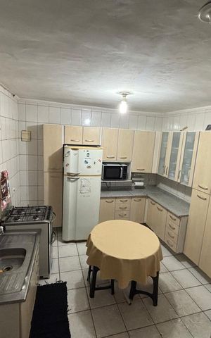 Casa à venda com 12m², 1 quarto e sem vaga Casa à venda com 12m², 1 quarto e sem vagaCozinha