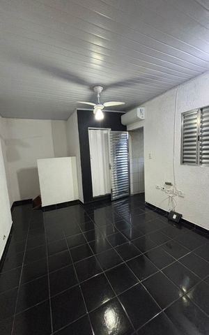 Casa à venda com 12m², 1 quarto e sem vaga Casa à venda com 12m², 1 quarto e sem vagaStudio