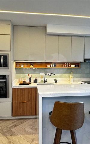 Casa à venda com 182m², 3 quartos e 2 vagas