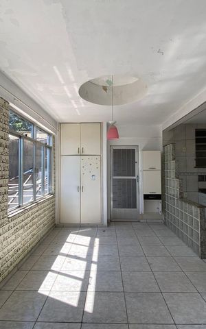Casa à venda com 120m², 4 quartos e 4 vagas