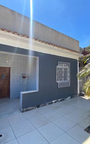 Casa à venda com 120m², 4 quartos e 4 vagas