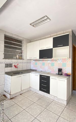Casa à venda com 120m², 4 quartos e 4 vagas