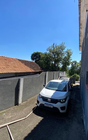 Casa à venda com 120m², 4 quartos e 4 vagas