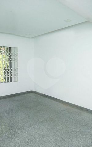 Casa à venda com 414m², 5 quartos e 2 vagas