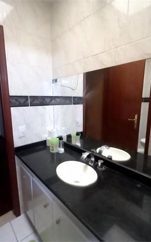 Casa à venda com 350m², 3 quartos e 4 vagas