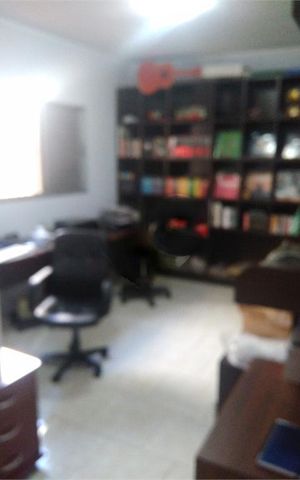 Casa à venda com 300m², 4 quartos e 4 vagas