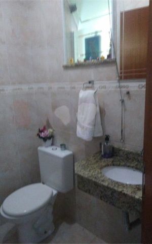 Casa à venda com 300m², 4 quartos e 4 vagas