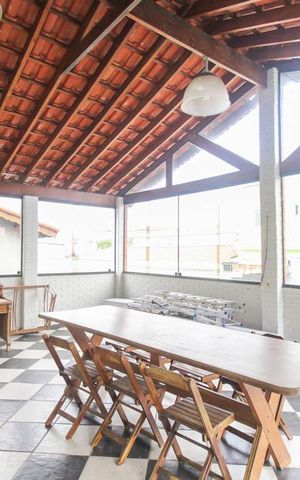 Casa para alugar com 360m², 4 quartos e 6 vagas