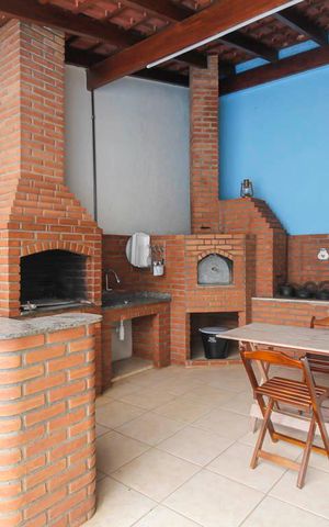 Casa para alugar com 360m², 4 quartos e 6 vagas