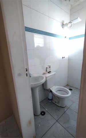 Casa à venda com 60m², 2 quartos e 1 vaga