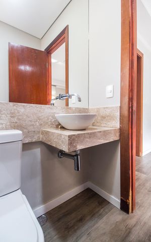 Casa de condomínio à venda com 341m², 4 quartos e 4 vagas Casa de condomínio à venda com 341m², 4 quartos e 4 vagasLavabo